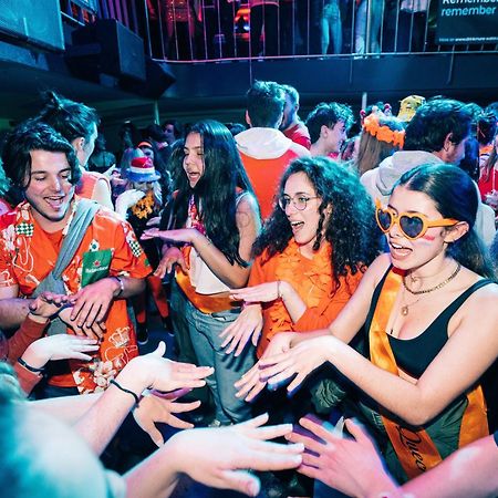 The Esn Kingsday Campsite Amsterdam Bagian luar foto